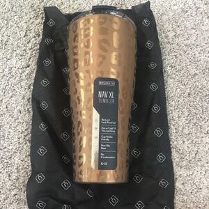 NIB Brumate NAV XL 32oz Travel Tumbler Gold Leopard Bevlock Lid